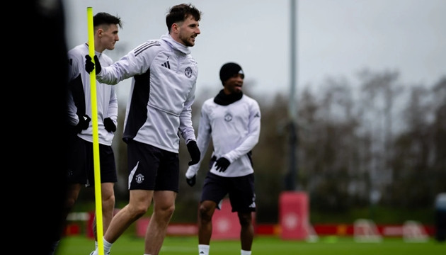 Michael Carrick trực tiếp huấn luyện Mason Mount tại Carrington