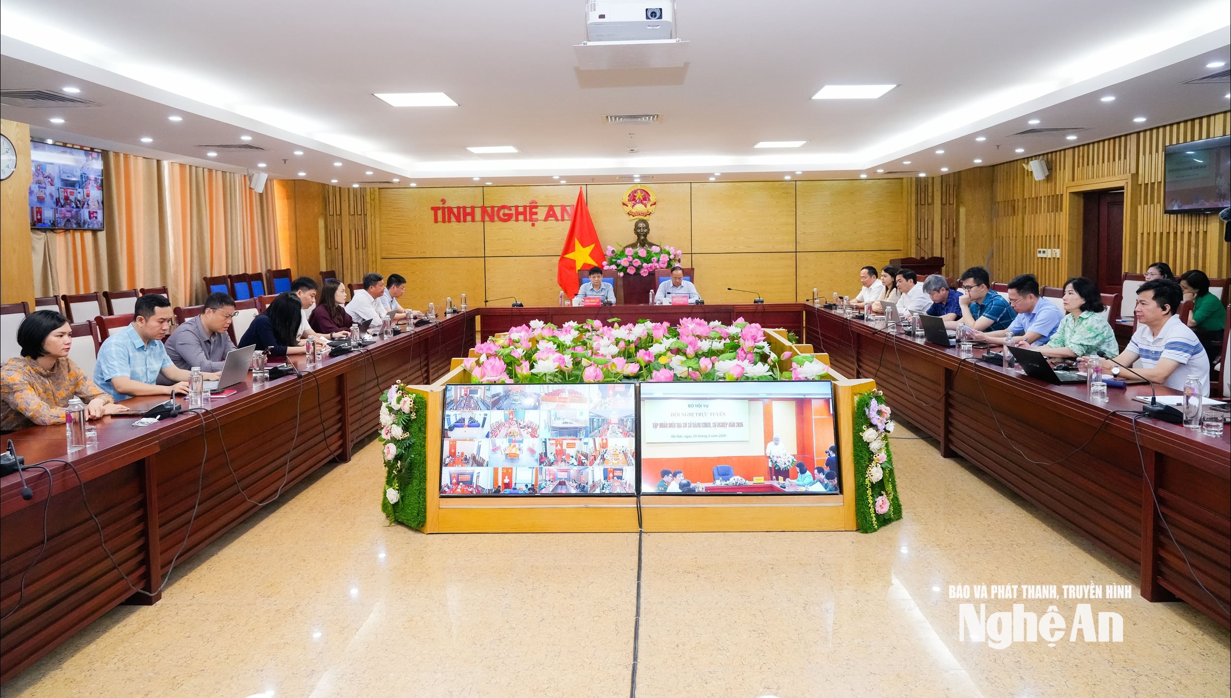  toàn cảnh