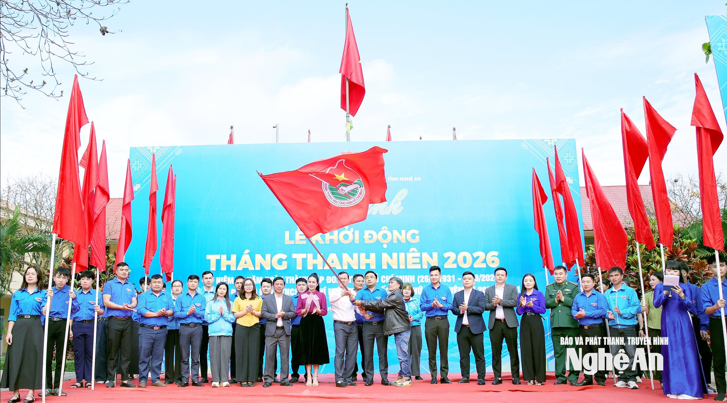 bna_ra-quan-2-2bdfd7f5fe0bc2804d2def2defd40ce6.jpg