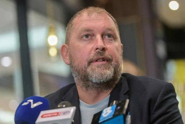 HLV Peter Cklamovski vẫn kiên định với mục tiêu World Cup bất chấp án phạt từ AFC.