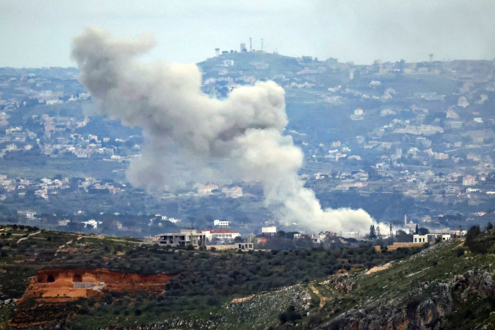 AFP__20260325__A4PQ3TH__v1__HighRes__LebanonIsraelIranUsWar (1)