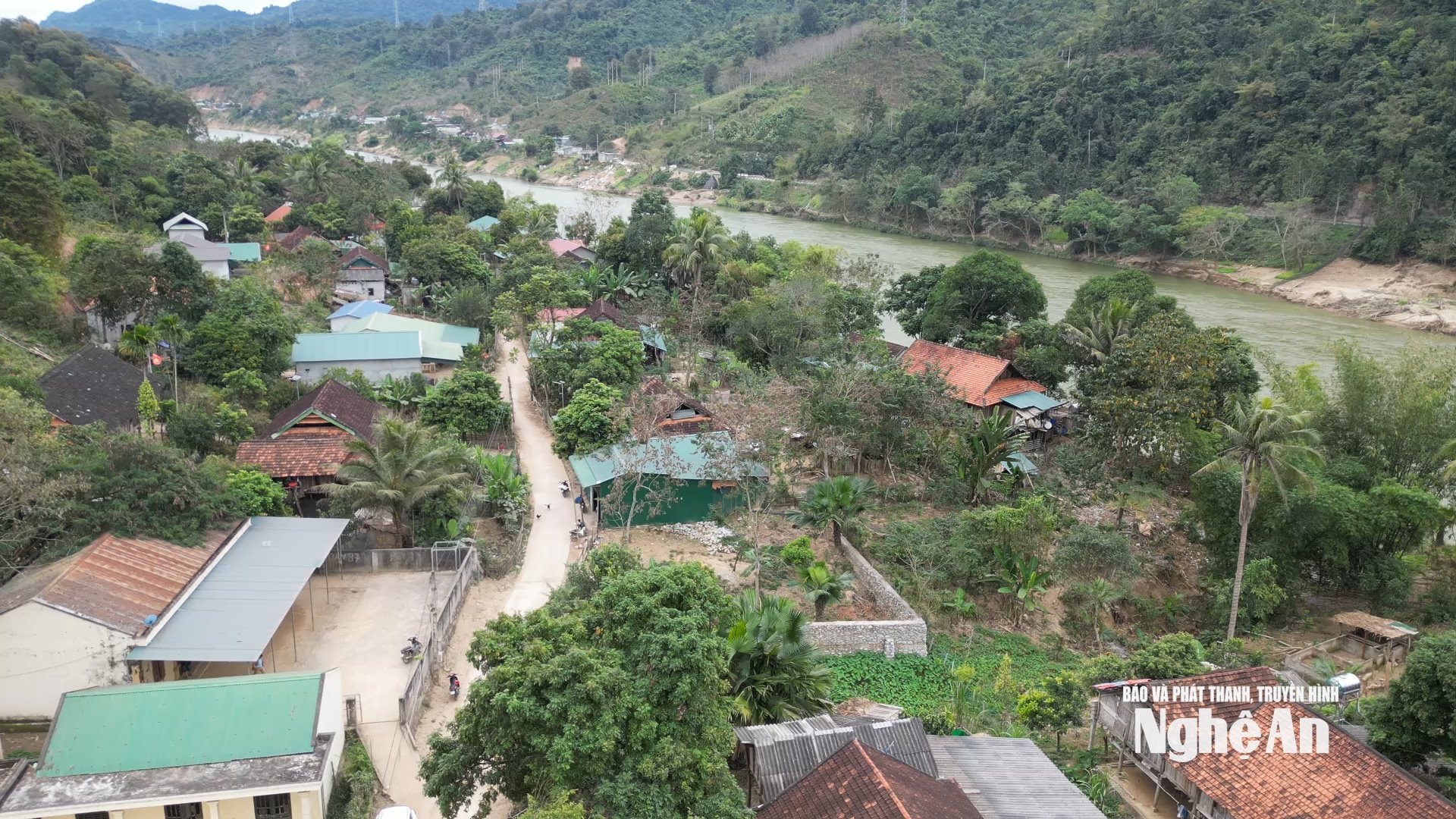 Bản Thạch Dương, xã Tương Dương