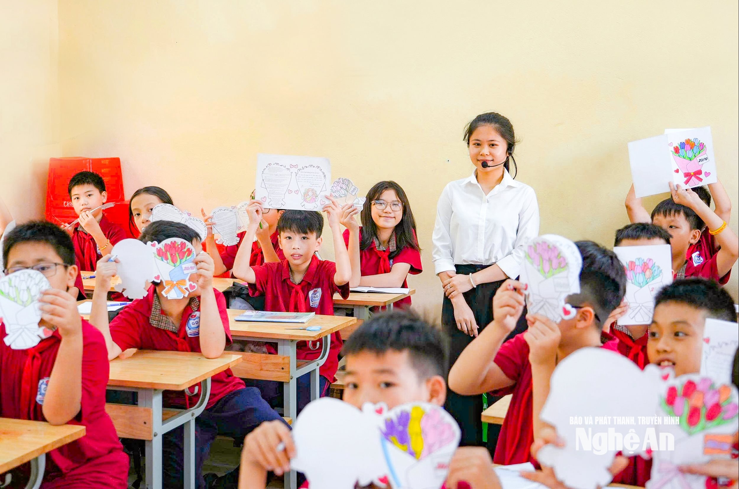 Giờ học của học sinh Trường THCS Hưng Dũng, Phường Trường Vinh