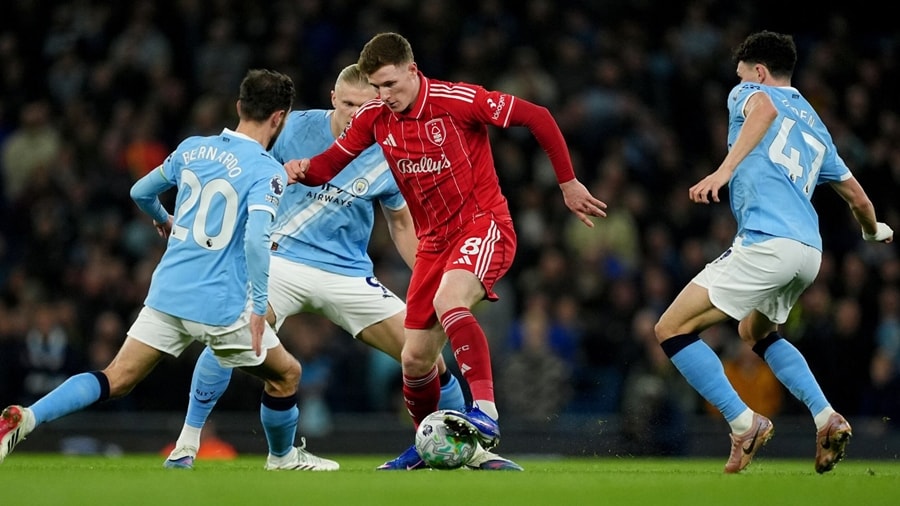 Elliot Anderson được đánh giá là một số 8 lý tưởng.