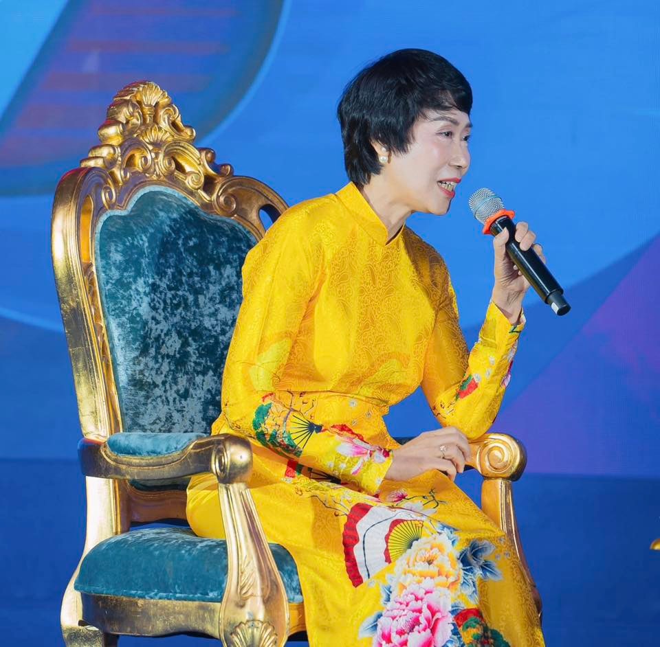 GS.TS Từ Thị Loan - Phó Chủ tịch Hiệp hội phát triển văn hoá doanh nghiệp Việt Nam, Viện trưởng Viện nghiên cứu văn hoá Thăng Long. Ảnh: VNABC