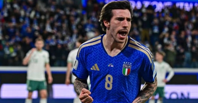 Sandro Tonali thi đấu chói sáng trong màu áo tuyển Italia.