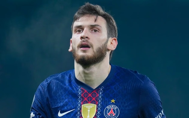 Khvicha Kvaratskhelia được Arsenal quan tâm
