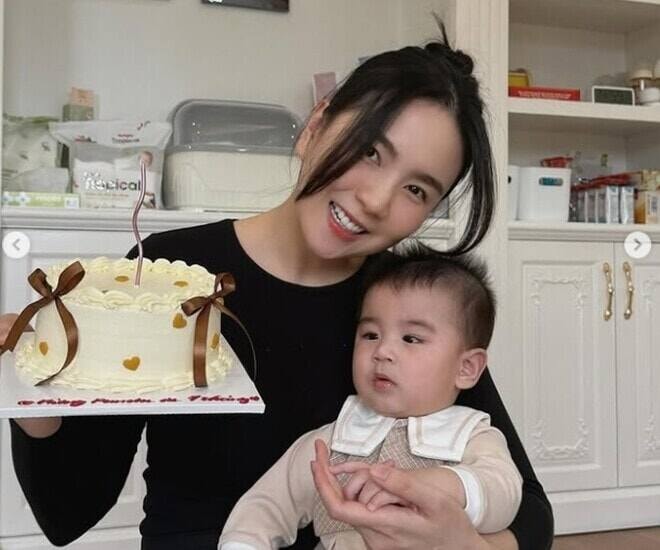 Nữ MC VTV thường chia sẻ hình ảnh của quý tử đầu lòng.