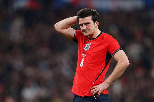 Quyết định nhân sự của Thomas Tuchel về trường hợp Harry Maguire đang gây ra nhiều tranh cãi.
