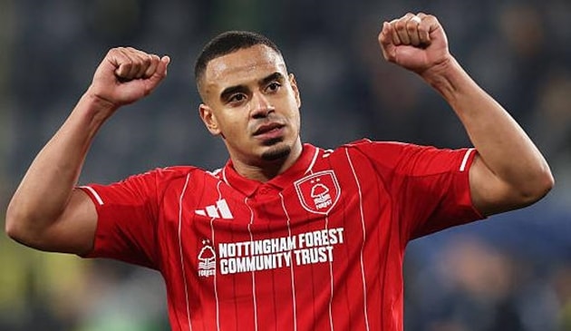 Liverpool sẵn sàng chi đậm để sở hữu trung vệ Murillo từ Nottingham Forest.