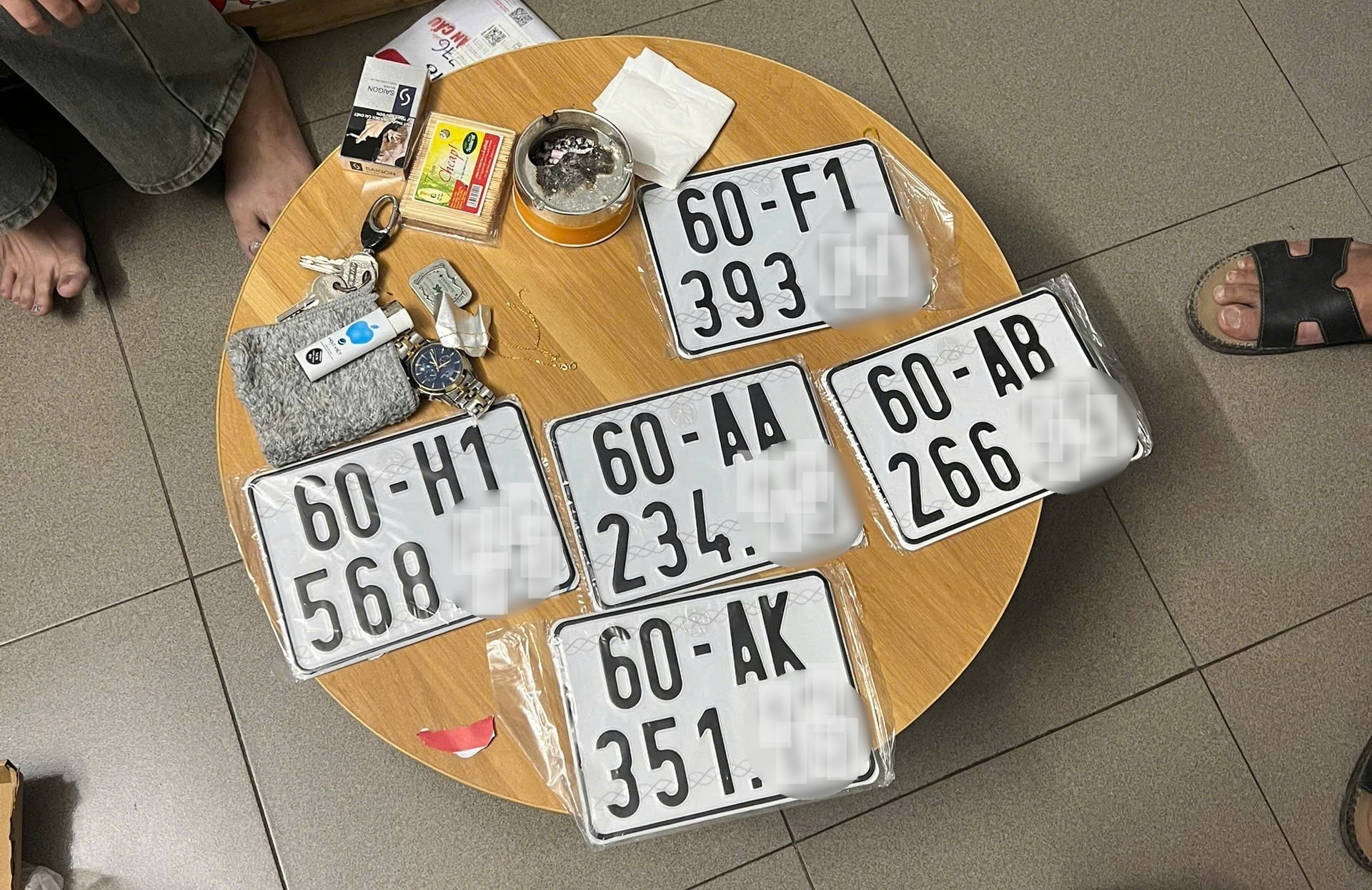 m.jpg