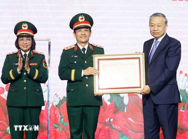 Tổng Bí thư: Xây dựng Bệnh viện Trung ương Quân đội 108 trở thành mô hình kiểu mẫu trong chăm sóc sức khỏe- Ảnh 5.