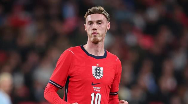 Cole Palmer trong màu áo đội tuyển Anh và tin đồn chuyển nhượng đến Manchester United