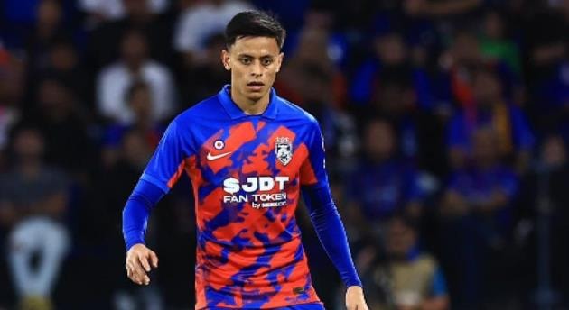 Trung vệ Feroz Baharudin trở lại tập luyện cùng đội tuyển quốc gia Malaysia sau chấn thương dài hạn.