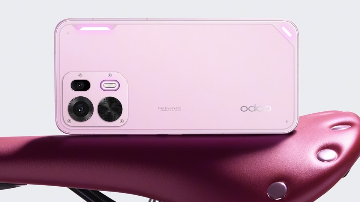 Viên pin 8.000 mAh trên OPPO K15 Pro hỗ trợ sạc nhanh công suất 100W
