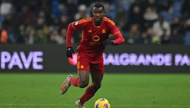 Evan Ndicka lọt vào tầm ngắm của Manchester United nhằm củng cố hàng phòng ngự.
