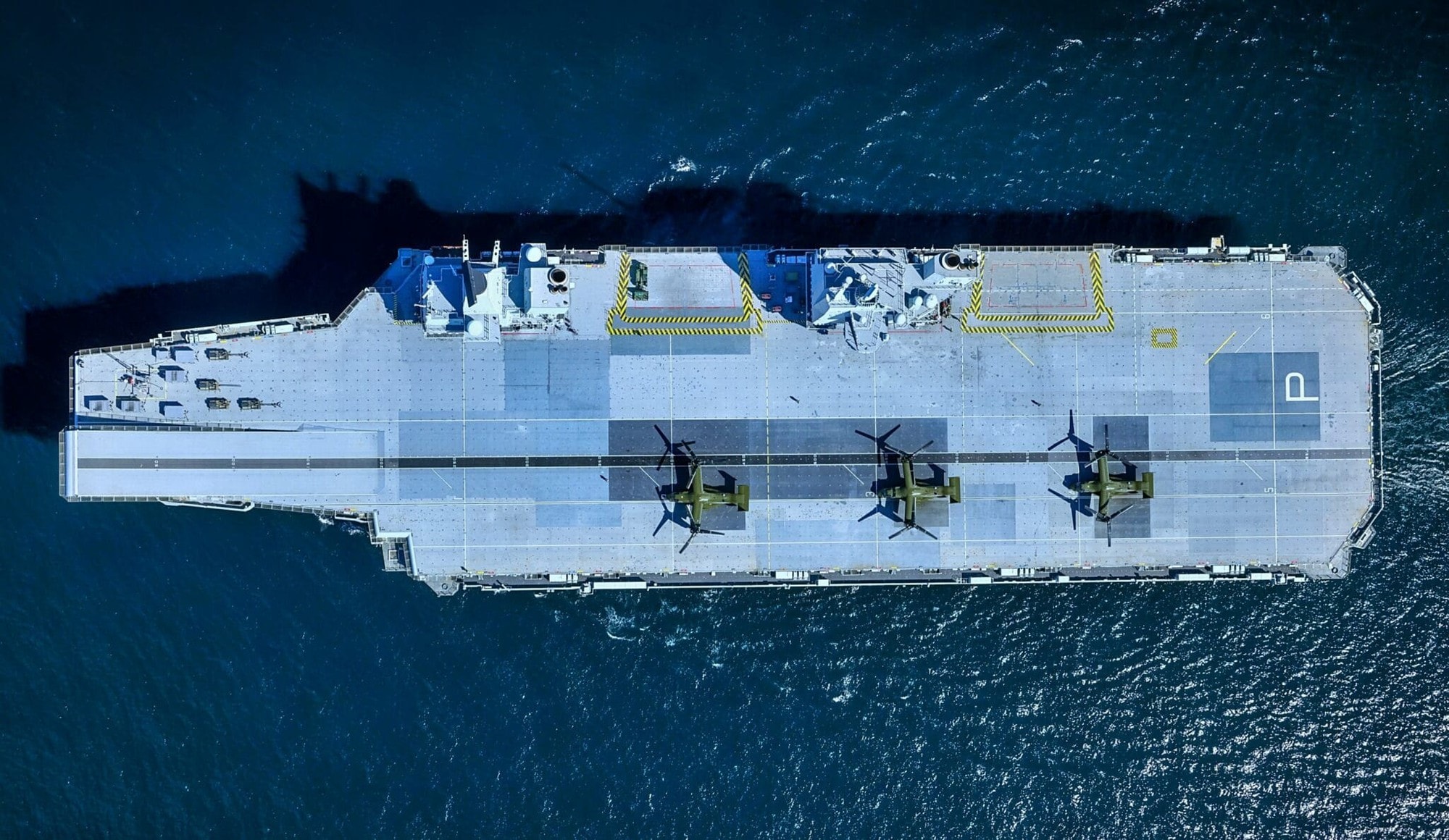 Tàu sân bay HMS Prince of Wales của Anh