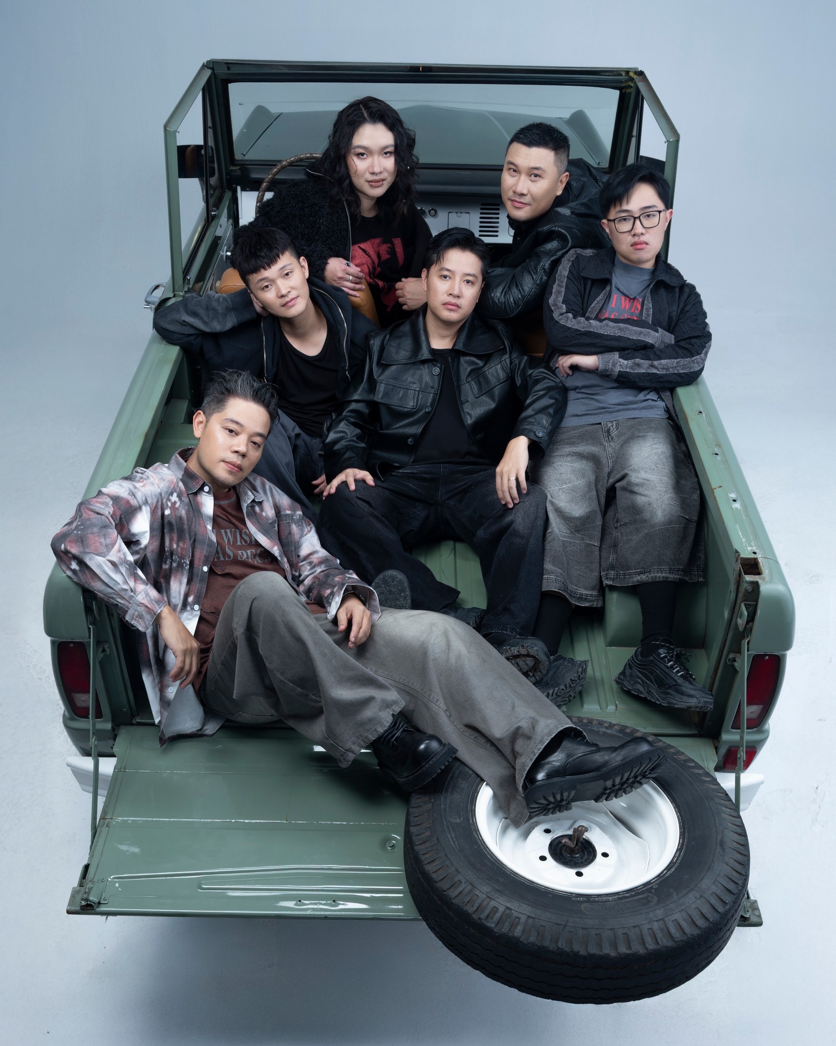 Drummer Nguyễn Hùng Cường và các thành viên Ban nhạc Pic