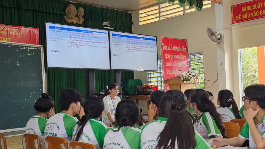 thpt-vinh-xuan.jpg