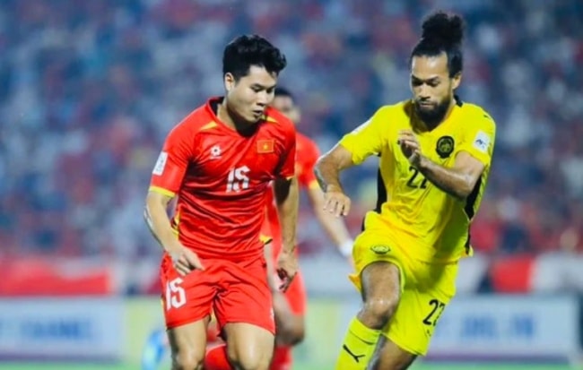 Trương Tiến Anh thi đấu xuất sắc trong trận thắng Malaysia