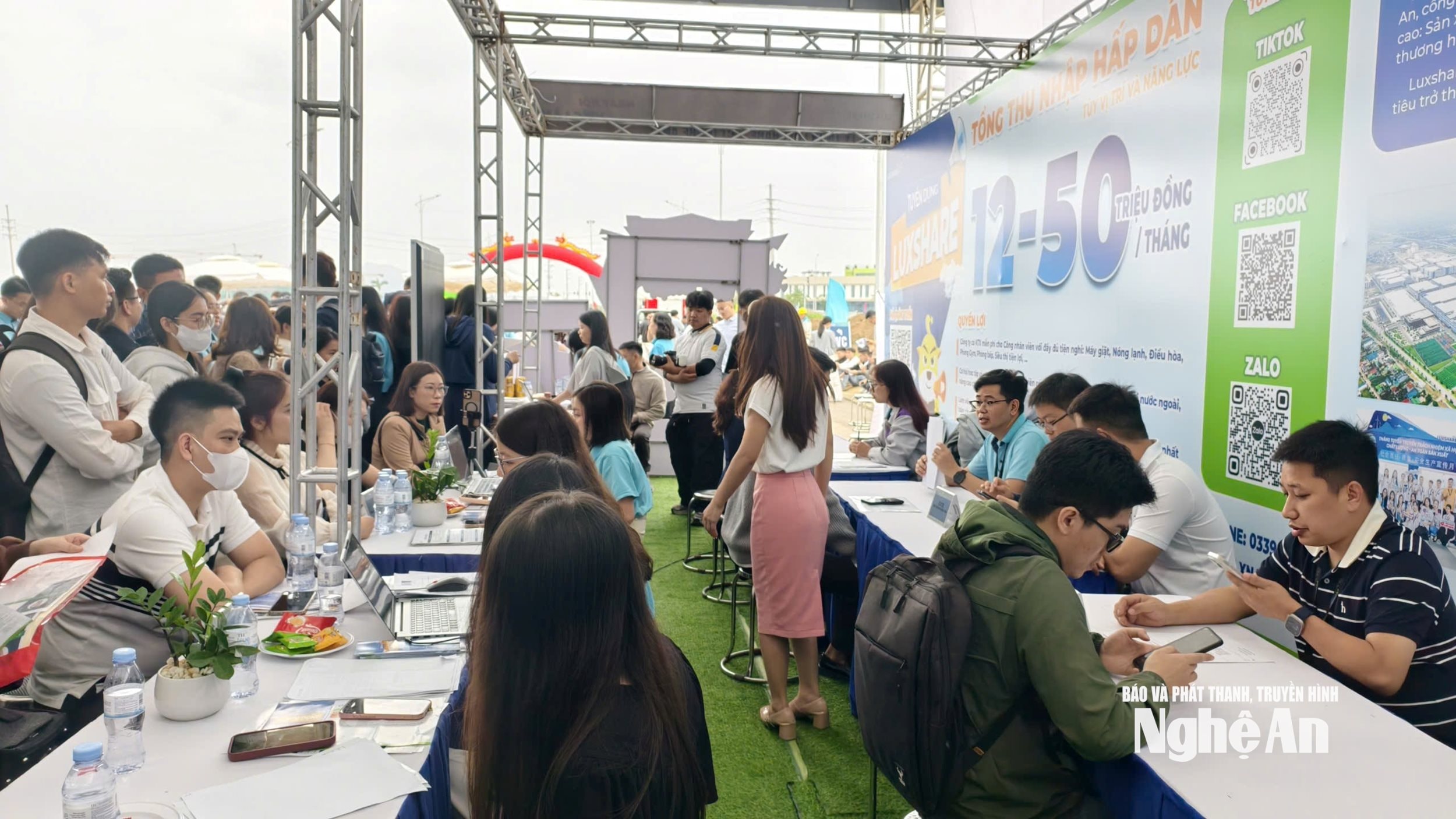 tuyển dụng lao động Nghệ An0