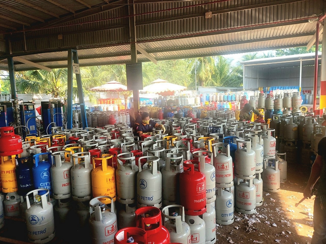 Giá gas hôm nay 3/4: Bình 12kg trên 650.000 đồng