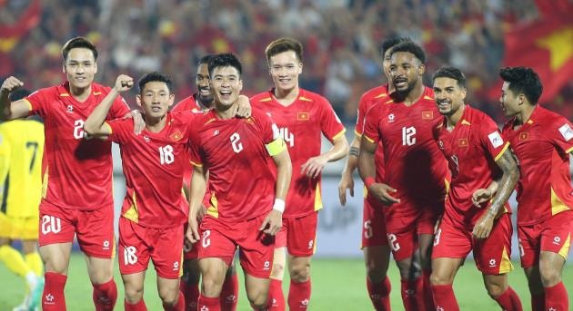 ĐT Việt Nam thi đấu thăng hoa dưới quyền của HLV Kim Sang-sik.