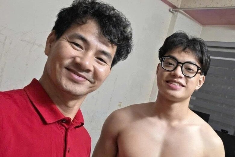 Khánh Minh được nhận xét là người giống bố nhất