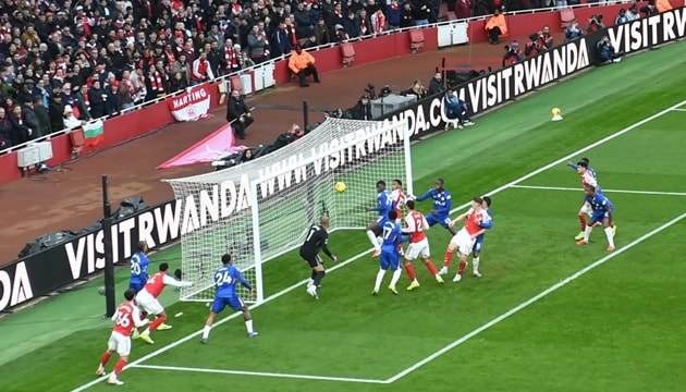 Arsenal duy trì sức mạnh đáng nể trong cả tấn công lẫn phòng ngự các tình huống cố định.