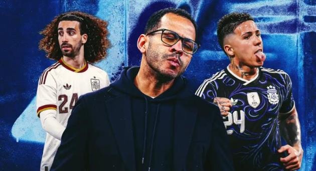 Hình ảnh nội bộ Chelsea đầy căng thẳng.