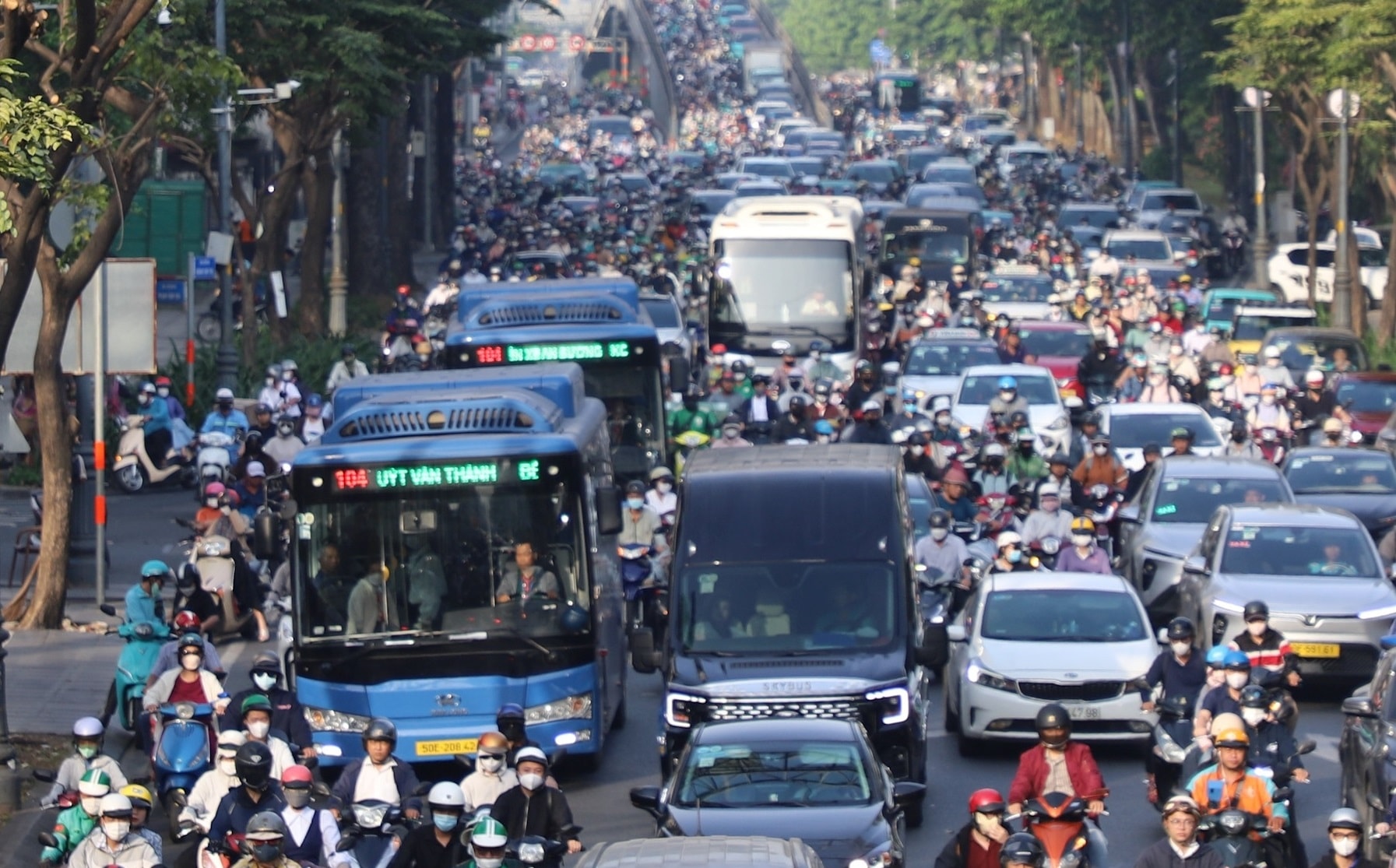 xe buýt ở TP HCM