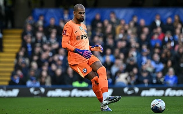 Robert Sanchez có ngày thi đấu nhàn hạ khi Chelsea áp đảo hoàn toàn