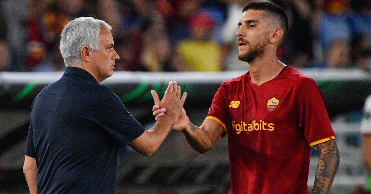 Mourinho mang lại niềm hy vọng cho người hâm mộ AS Roma.