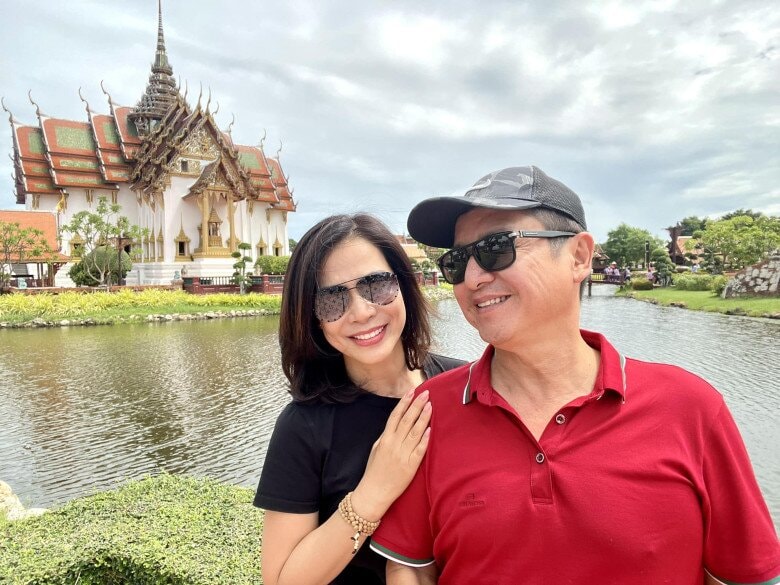 Chí Trung và Ý Lan thường xuyên đi du lịch cùng nhau.