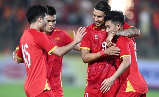 Đội tuyển Việt Nam chính thức trở lại top 100 trên bảng xếp hạng FIFA tháng 3/2026.