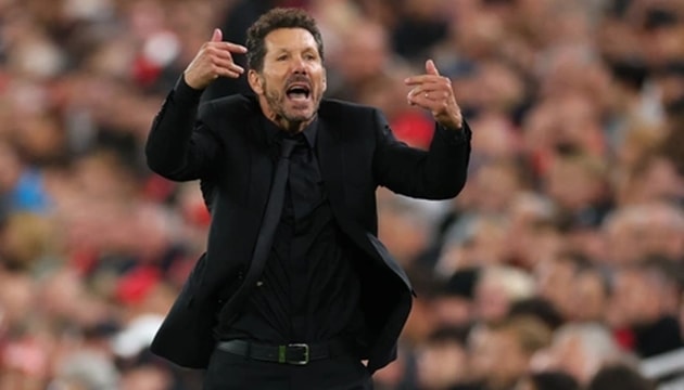 Diego Simeone truyền lửa cho các học trò trước trận đại chiến với Barcelona.