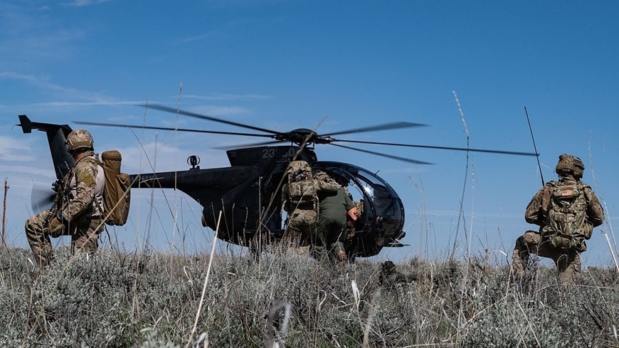 MH-6 Little Bird trong một nhiệm vụ huấn luyện