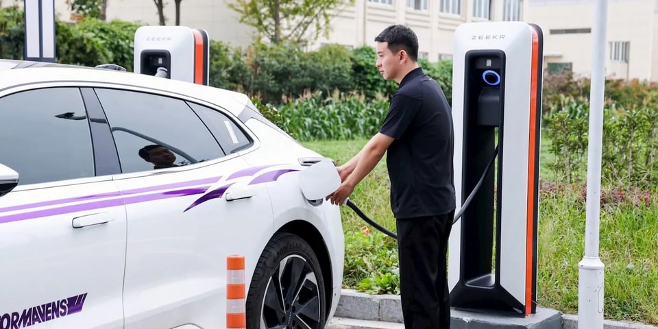 Trạm sạc megawatt V4 của Zeekr hỗ trợ công suất lên tới 1.300kW