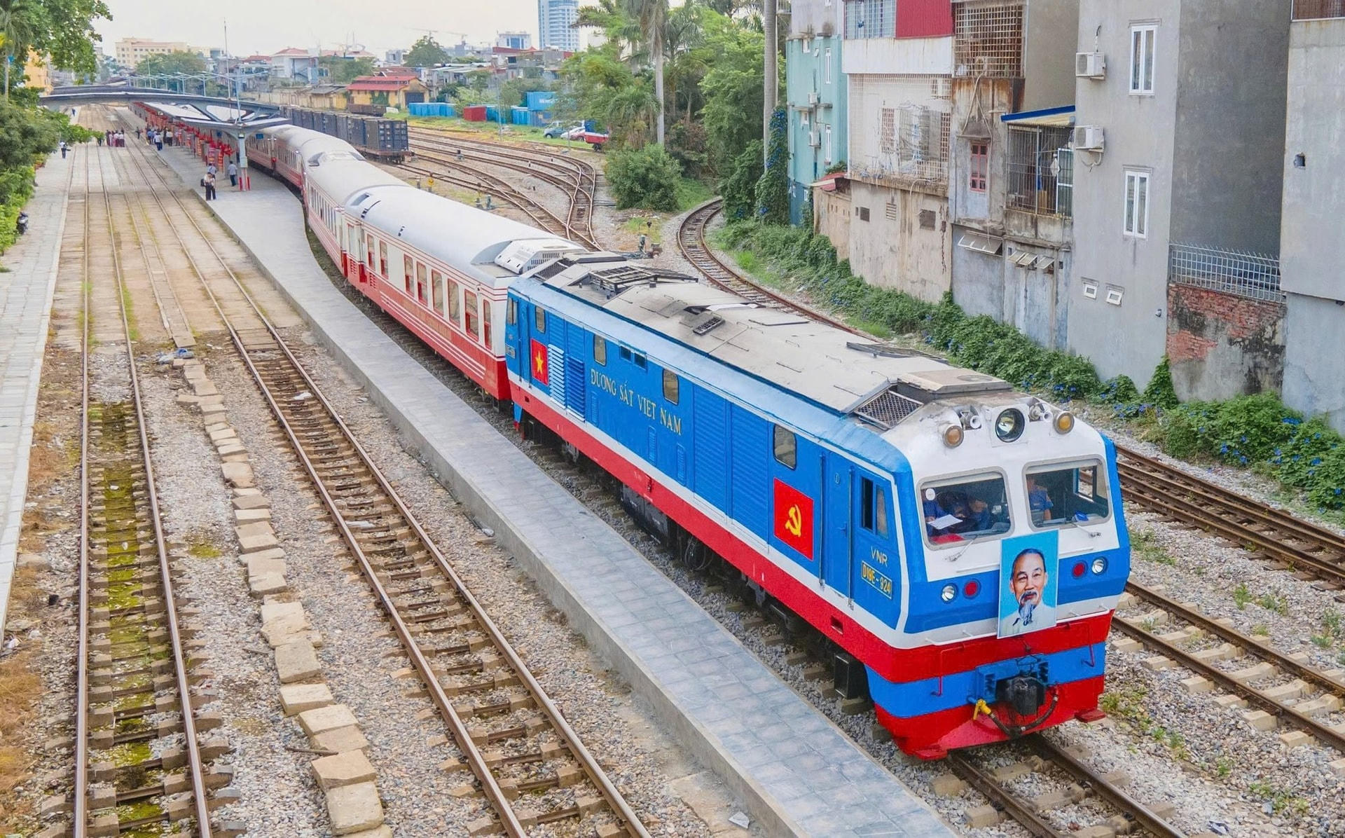 Đường sắt tăng chuyến 30/4: Lịch chạy tàu 2026 có gì mới?