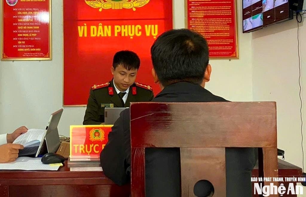 Nâng cao trách nhiệm người dùng mạng, xây dựng môi trường số văn minh. Ảnh: Phạm Thuỷ