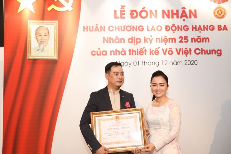 NTK Võ Việt Chung nhận Huân chương Lao động hạng Ba năm 2020
