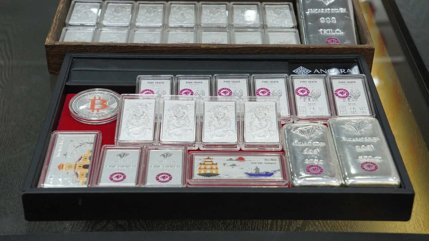 Giá bạc hôm nay 10/4/2026: Thế giới vượt 75 USD/ounce