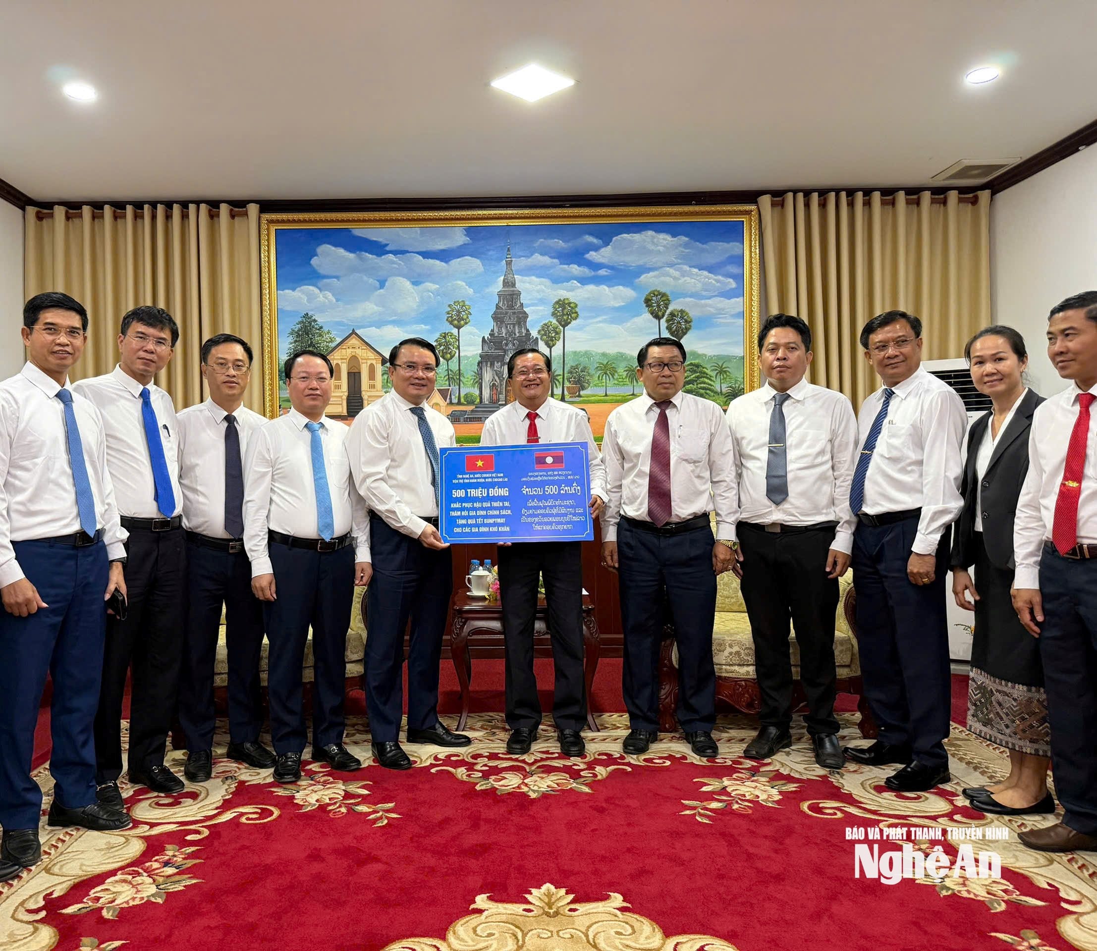 Đoàn chúc tết SAVANAKHET 1