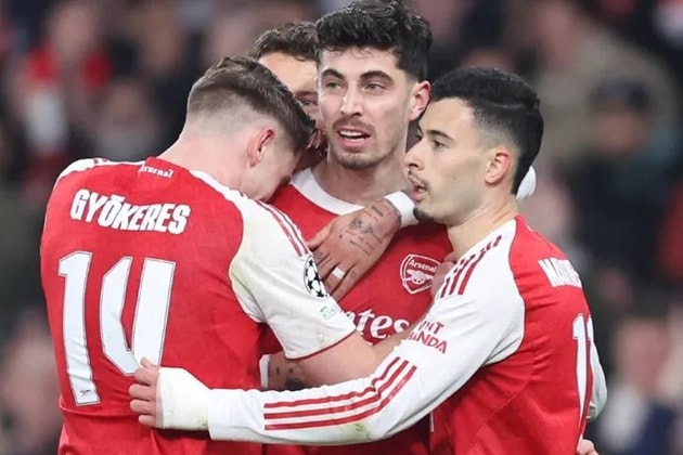 HLV Mikel Arteta có thể xoay tua đội hình Arsenal.