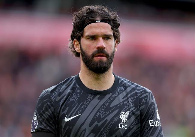 Thủ thành Alisson Becker chuẩn bị chia tay Liverpool để chuyển đến khoác áo Juventus.