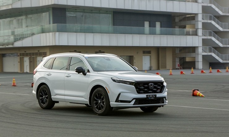 Honda CR-V 2026 trên đường phố