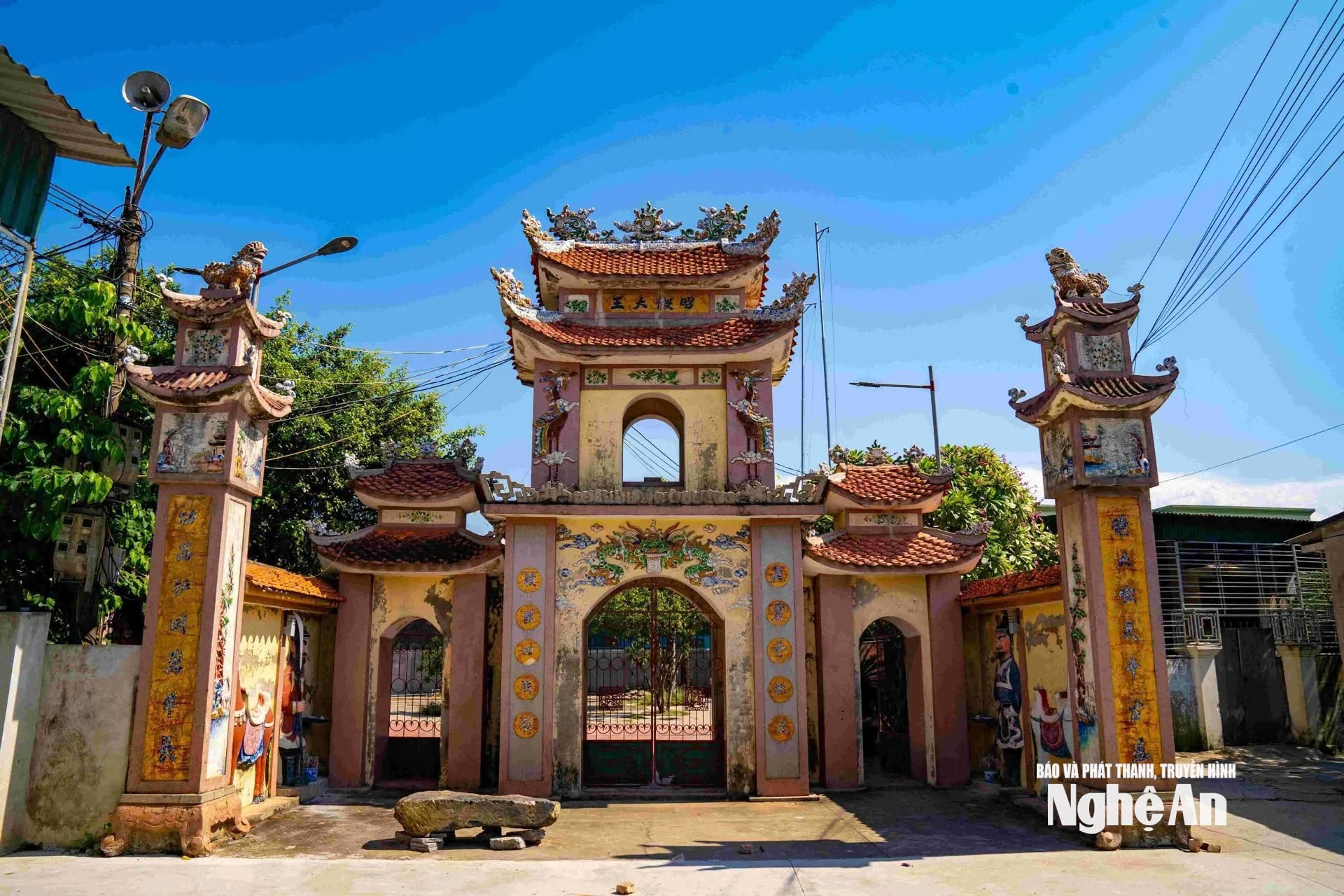 Đền Mai Bảng ở phường Cửa Lò. Ảnh CSCC