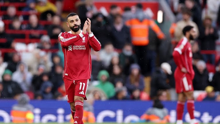 Mohamed Salah ăn mừng bàn thắng giải tỏa áp lực