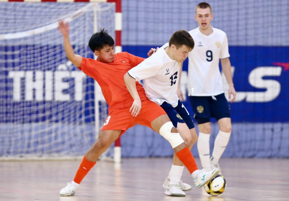 Đội tuyển Futsal U19 Việt Nam thua đậm trước Nga