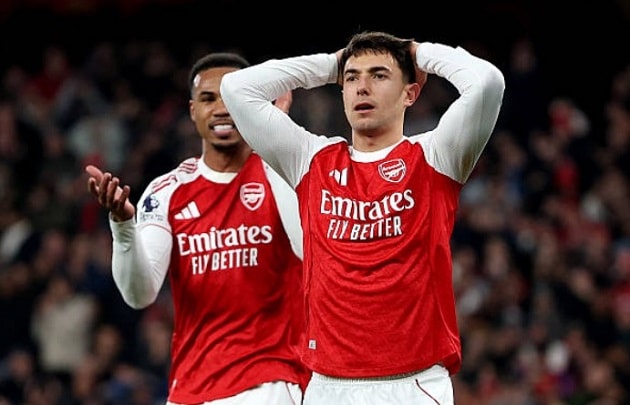 Arsenal đang có dấu hiệu hụt hơi ở giai đoạn nước rút.